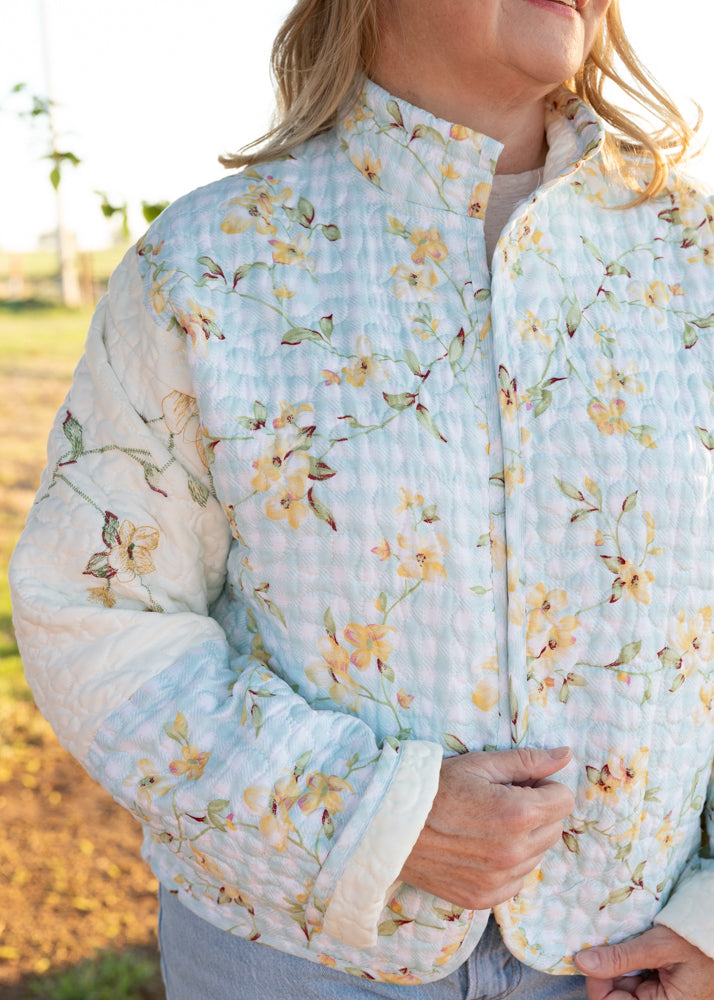 Floral Cottage in Pinky (Long Sleeve with Collar)