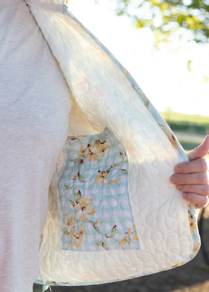 Floral Cottage in Pinky (Long Sleeve with Collar)